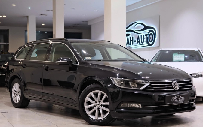 Volkswagen Passat cena 49900 przebieg: 299000, rok produkcji 2016 z Ozimek małe 631